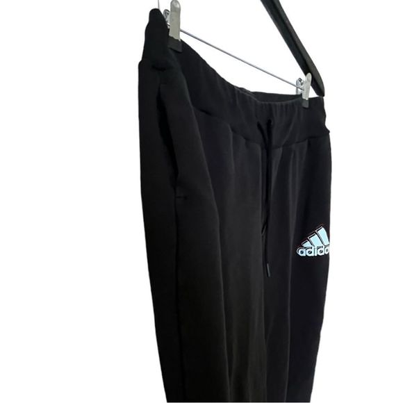 Addias : Loose Fit Sweatpant - Picture 3 of 5